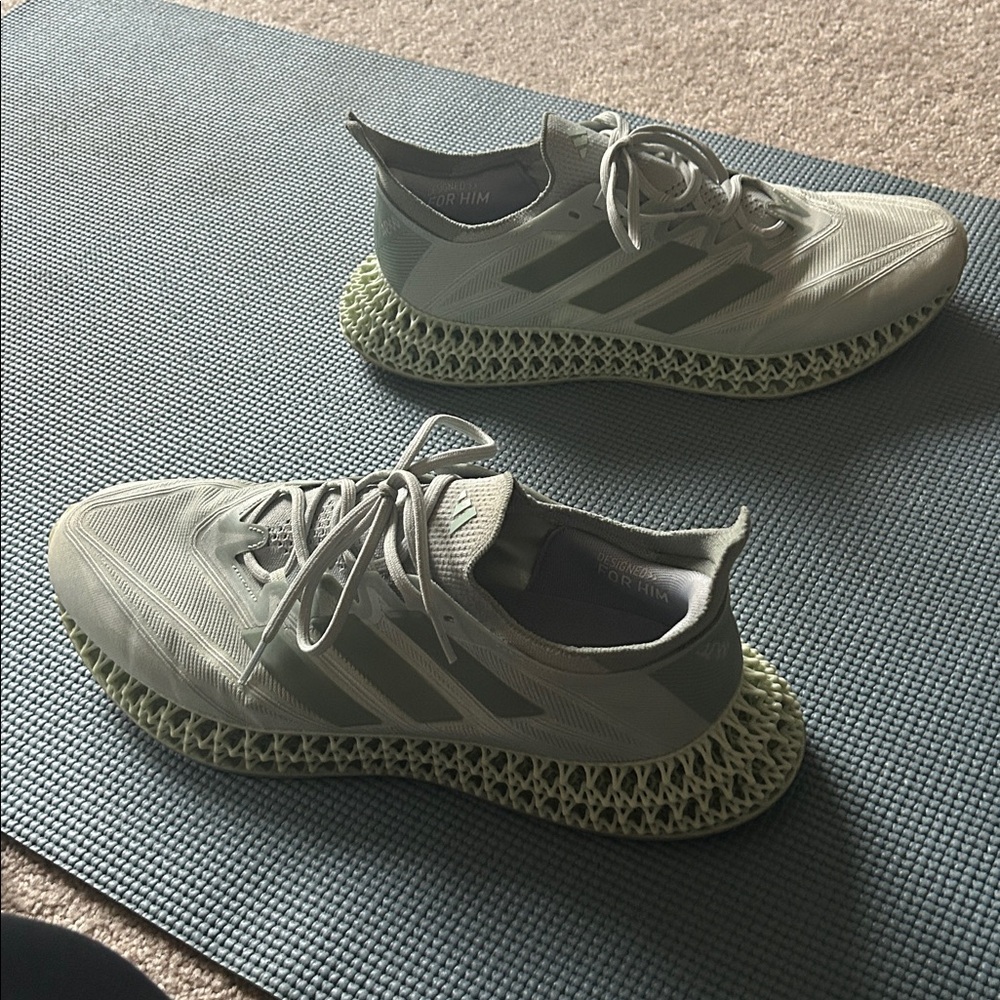 Adidas 4 DFWD 4 shoes, men’s sneakers great condition 
with Textured Sole - Picture 4 of 4